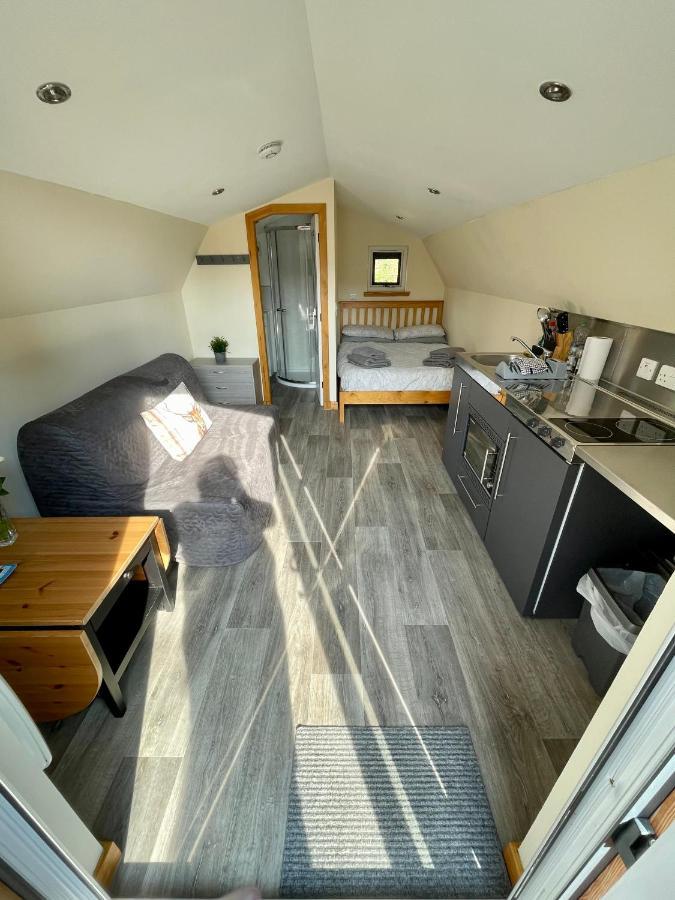 Morvan Pod&Hot tub Fort William Buitenkant foto