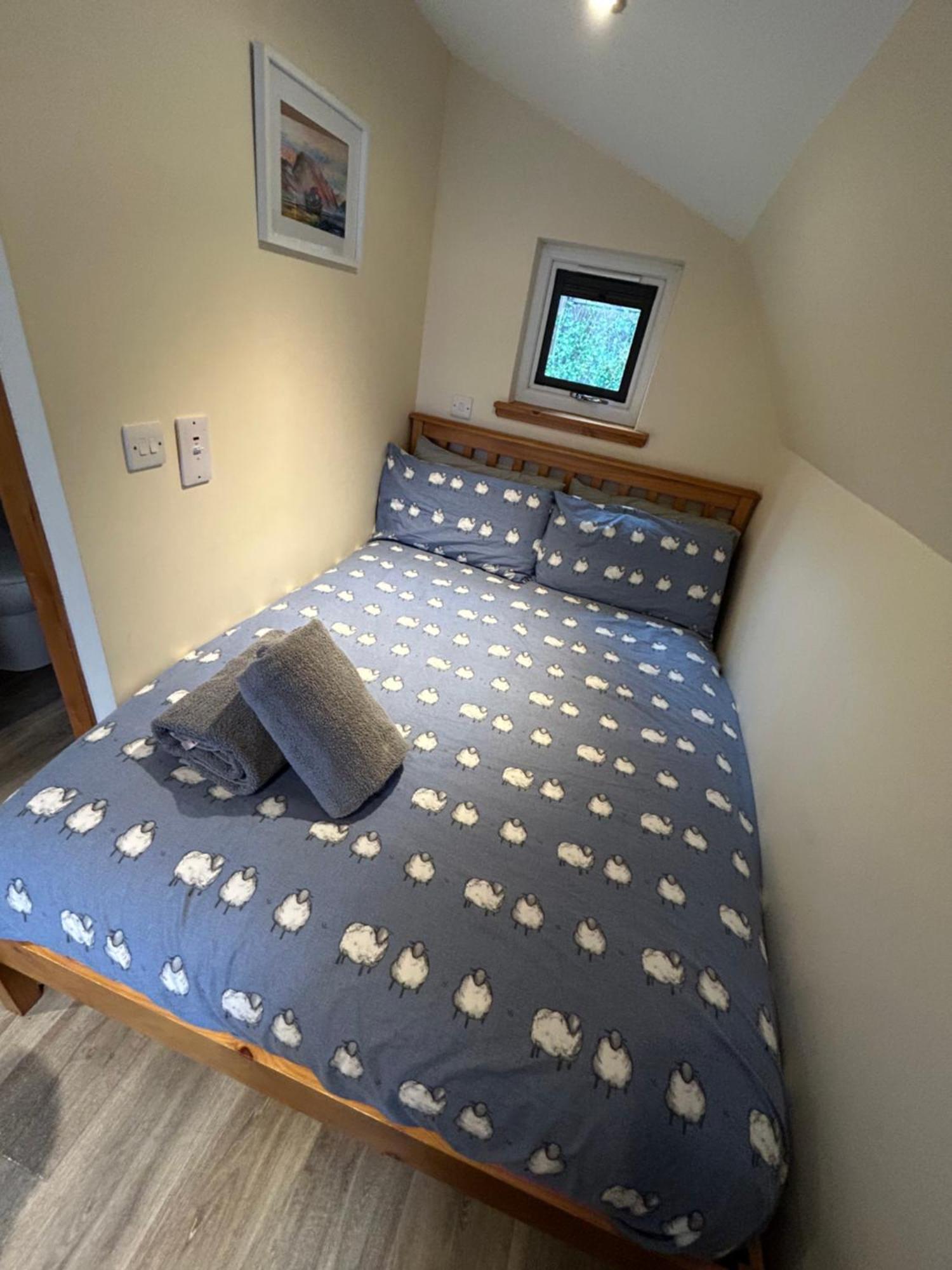 Morvan Pod&Hot tub Fort William Buitenkant foto