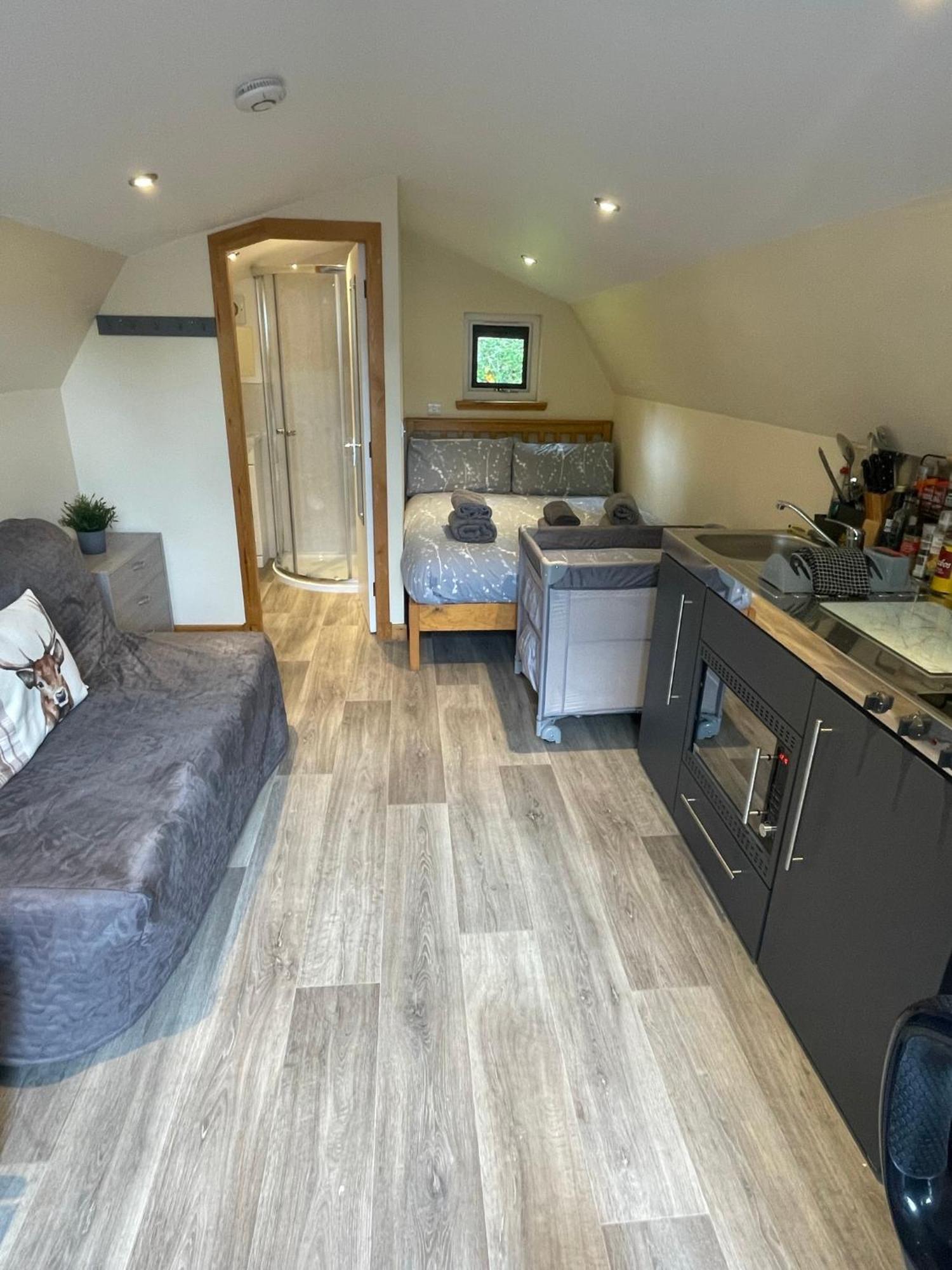 Morvan Pod&Hot tub Fort William Buitenkant foto